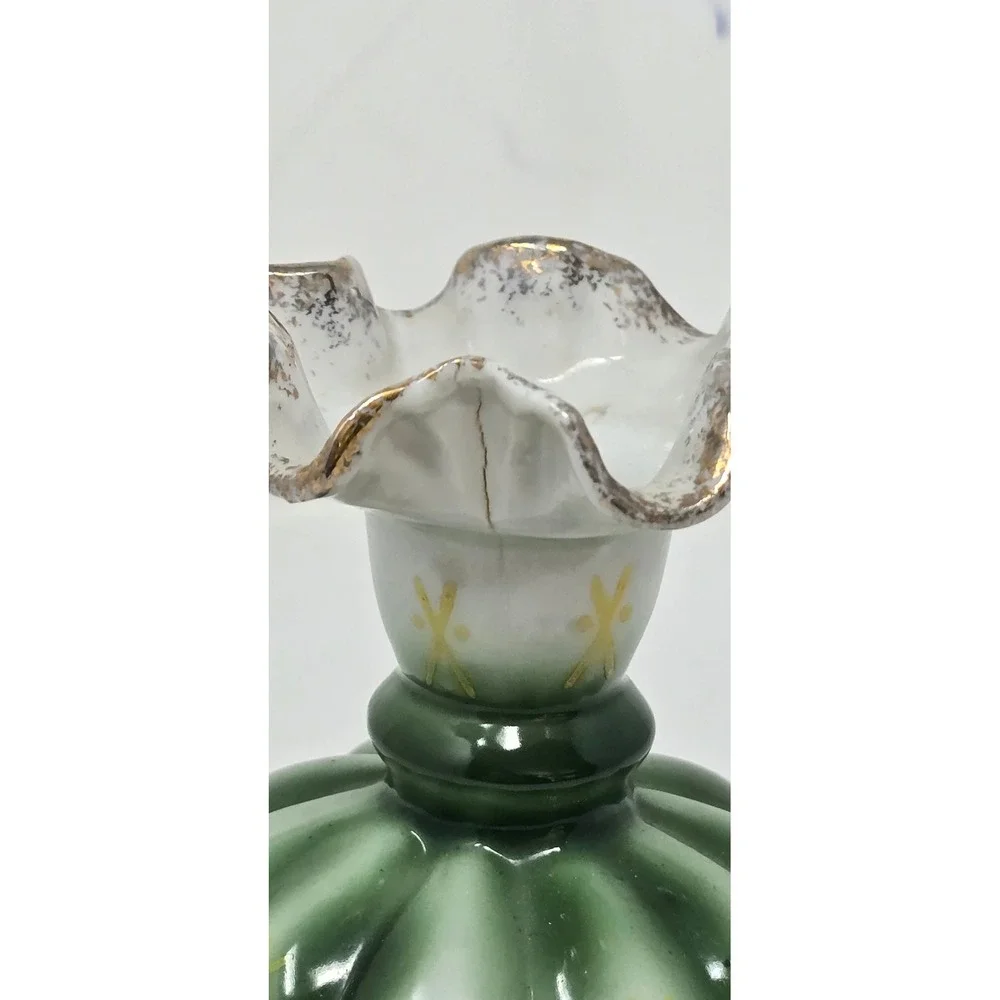 Vtg gold trimmed green/white vase‎ blue flowers mid century shabby chic cottage